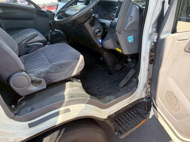 Isuzu ELF 2014